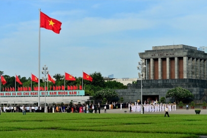 Tour Hà Nội - Tràng An - Bái Đính - Hạ Long - Yên Tử - Hành hương về đất phật