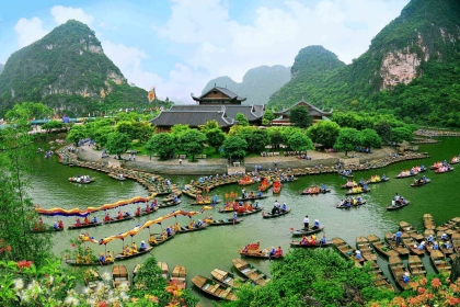 Hanoi - Trang An - Bai Dinh - Ha Long - Yen Tu - Pilgrimage to the Land of Buddha