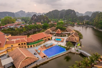 Emeralda Resort Tam Cốc (⭐⭐⭐⭐⭐)