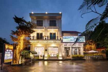 Tam Cốc Holiday Hotel and Villa